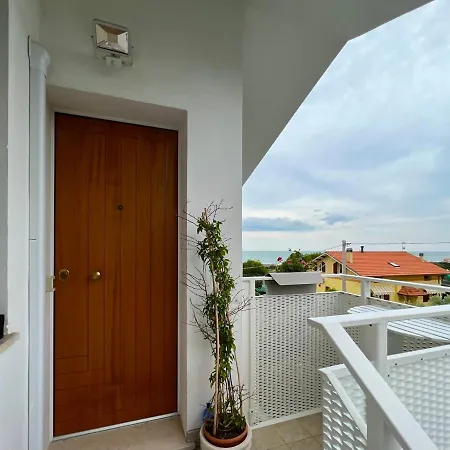 ゲストハウス Mansarda Seaview