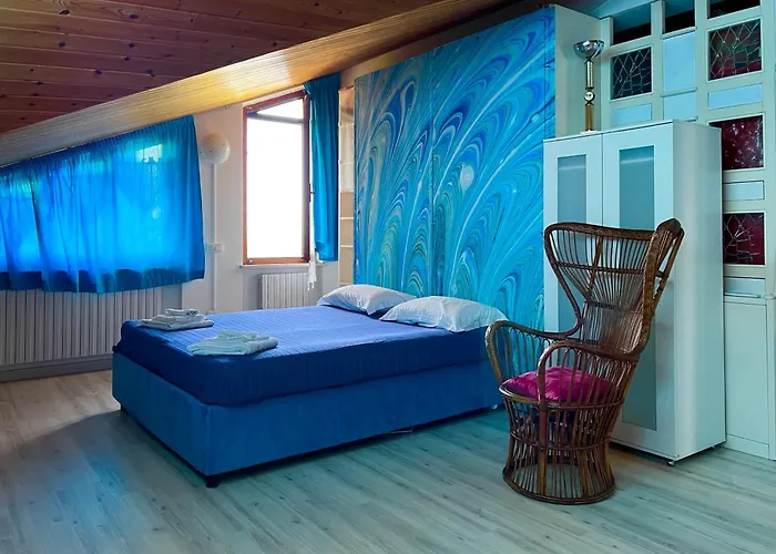 בית הארחה Mansarda Seaview 3*