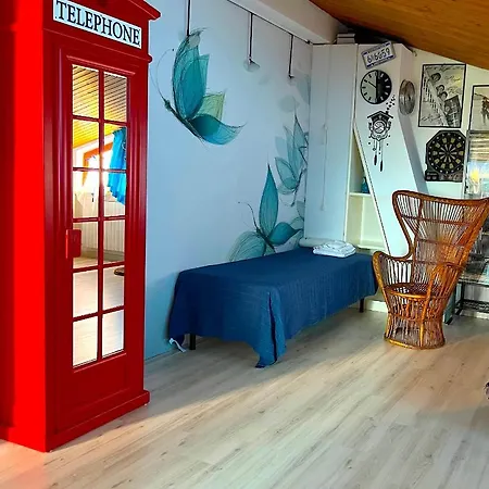 招待所 Mansarda Seaview